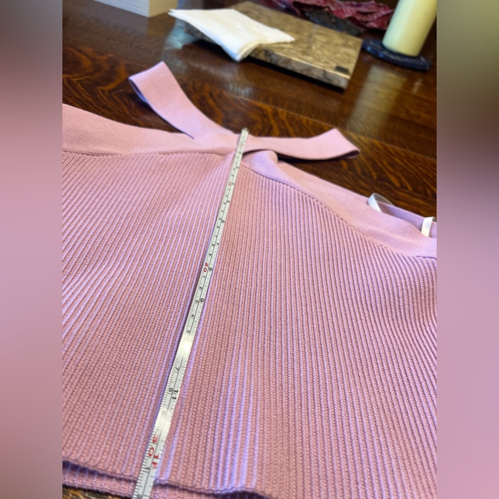 Aritzia Babaton Cropped Tank Sculpt Knit Criss Cross 2XL Lilac Purple Like New - Picture 7 of 8